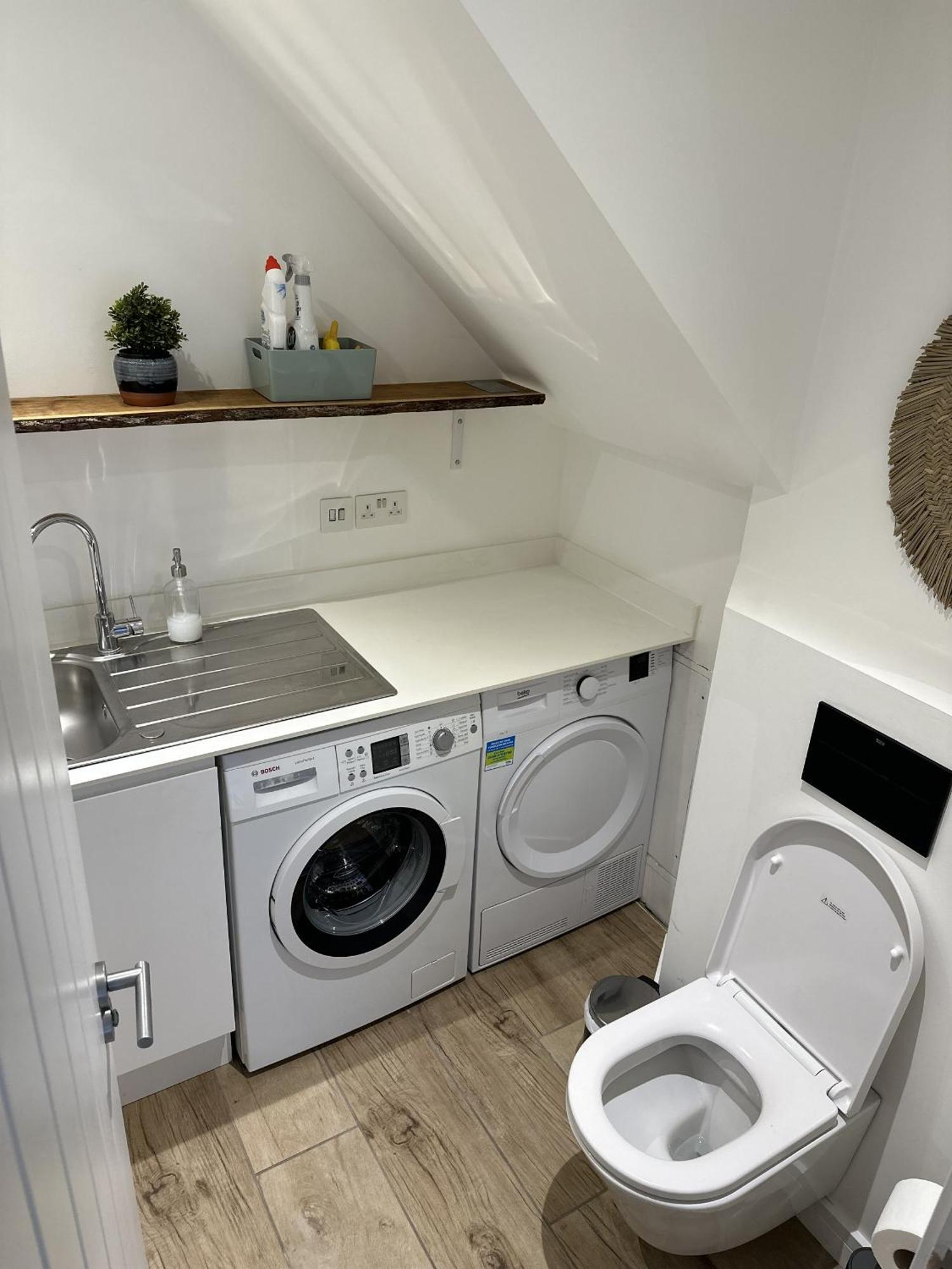 Ideal Bristol Getaway - 3 Bed Harbourside Home Стая снимка